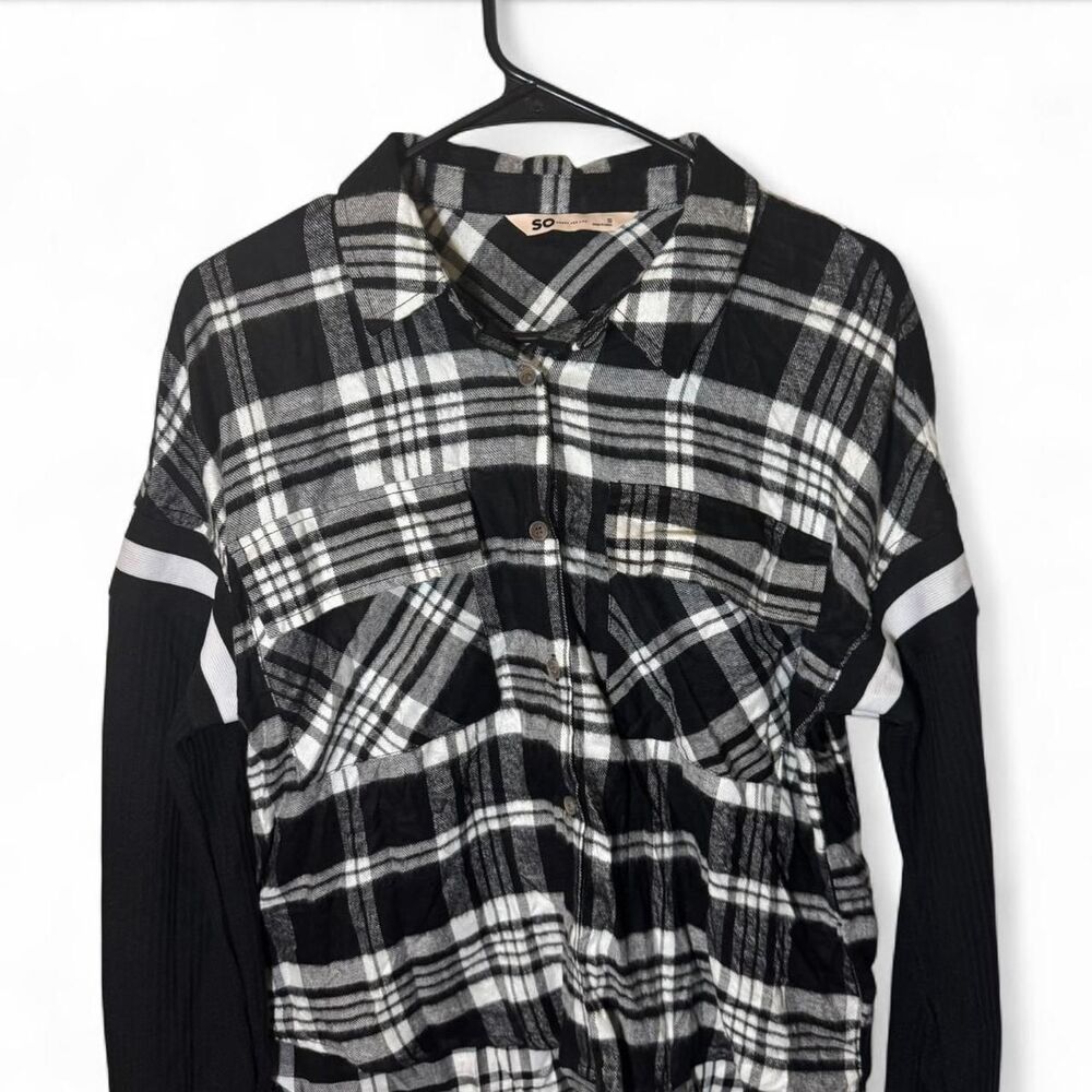 SO Juniors Small Plaid Flannel Shirt Grunge Cozy Edgy Academia Goth Casual Comfy - Picture 2 of 6